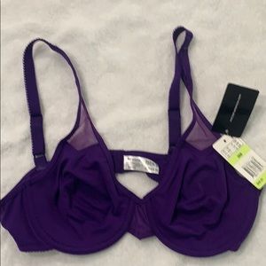 Wacoal rear clasp bra. 36B